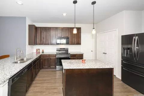 2008 Cassiopeia Bnd, San Antonio, TX 78245