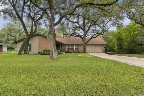 2818 Hitching Post St, San Antonio, TX 78217