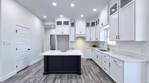 Kitchen - 260 Park St, Eagle Pass, TX 78852 photo 1 of 6