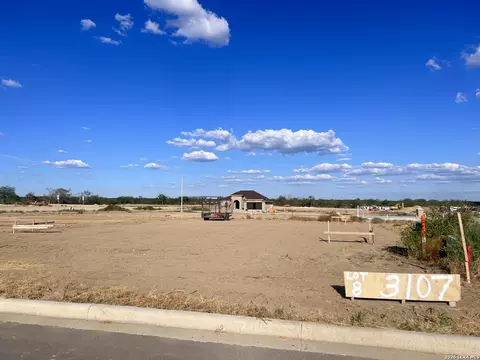 3107 Jacob Dr, Eagle Pass, TX 78852 photo 4