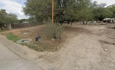 741 Hancock Rd, Canyon Lake, TX 78133