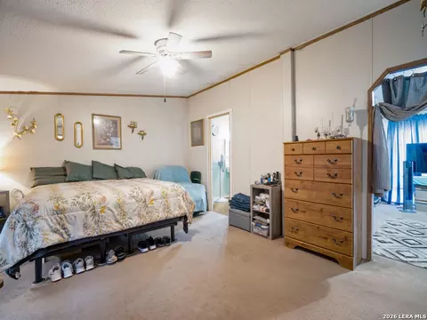 264 County Road 7710, Devine, TX 78016 photo 16