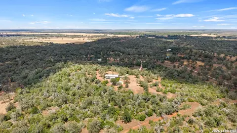 184 Guadalupe Hills Ln, Seguin, TX 78155