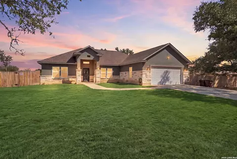 39 Eaglerock, Poteet, TX 78065