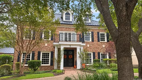 5 Reading Ln, San Antonio, TX 78257