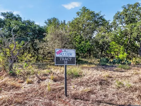 18 Farm To Market Road 1796, Dhanis, TX 78850