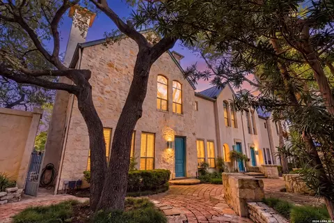135 Routt St, San Antonio, TX 78209