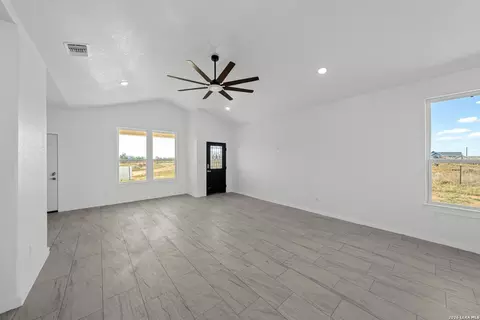 Living - 815 E Fm 462, Moore, TX 78057 photo 6 of 6