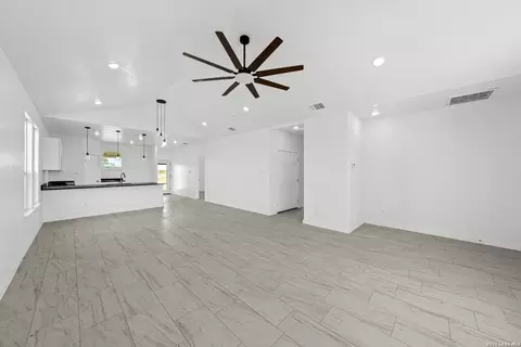 Living - 815 E Fm 462, Moore, TX 78057 photo 1 of 6