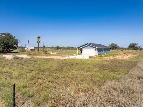 Other - 815 E Fm 462, Moore, TX 78057 photo 7 of 10