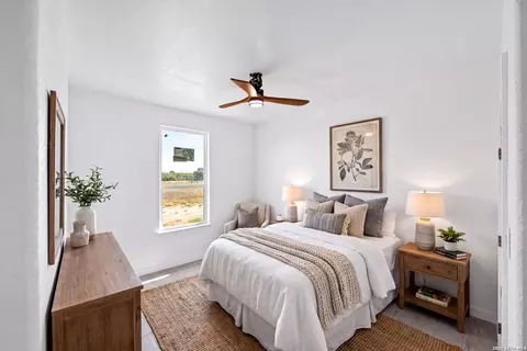 Bedroom - 815 E Fm 462, Moore, TX 78057 photo 3 of 8