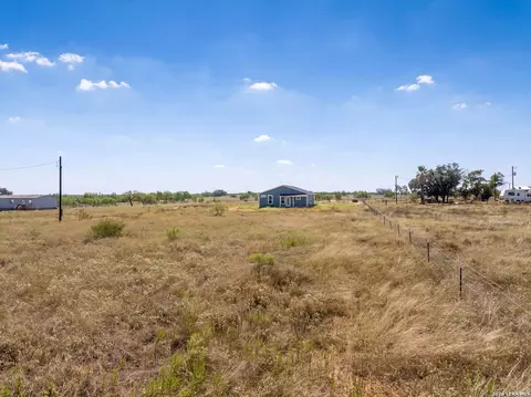 Other - 815 E Fm 462, Moore, TX 78057 photo 10 of 10