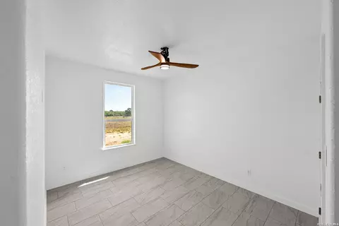 Bedroom - 815 E Fm 462, Moore, TX 78057 photo 4 of 8