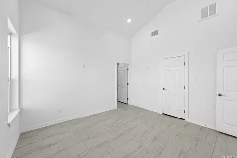 Other - 815 E Fm 462, Moore, TX 78057 photo 4 of 10