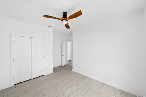 Bedroom - 815 E Fm 462, Moore, TX 78057 photo 5 of 8