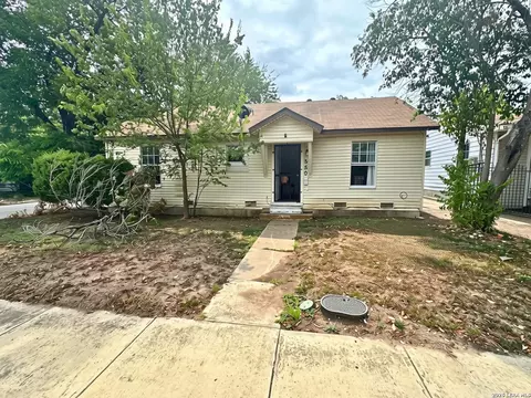 550 Gulf, San Antonio, TX 78202