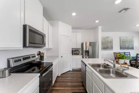 Kitchen - 4646 Nightstar, Von Ormy, TX 78073 photo 2 of 5