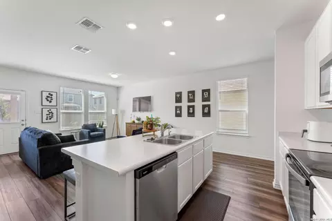 Kitchen - 4646 Nightstar, Von Ormy, TX 78073 photo 3 of 5