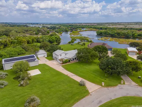 165 David Cir, Sandia, TX 78383
