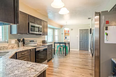 Kitchen - 622 Sunhaven Dr, Windcrest, TX 78239 photo 2 of 5