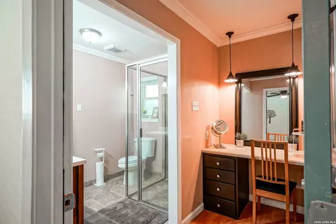 Bath - 622 Sunhaven Dr, Windcrest, TX 78239 photo 1 of 5