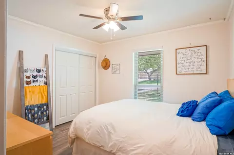 Bedroom - 622 Sunhaven Dr, Windcrest, TX 78239 photo 4 of 5