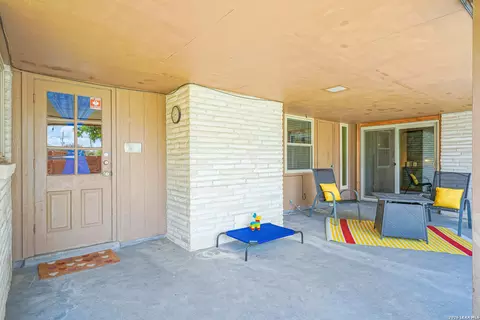 Exterior - 622 Sunhaven Dr, Windcrest, TX 78239 photo 8 of 10