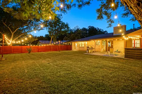 Exterior - 622 Sunhaven Dr, Windcrest, TX 78239 photo 7 of 10