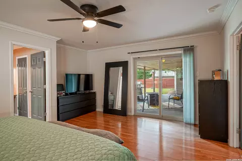 Bedroom - 622 Sunhaven Dr, Windcrest, TX 78239 photo 2 of 5