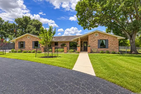 1001 Fawn Dr, Schertz, TX 78154
