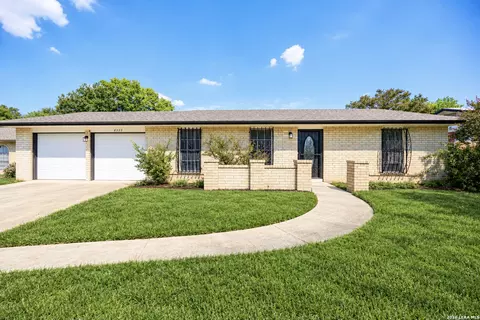 4355 Springview Dr, San Antonio, TX 78222