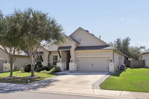920 Carriage Loop, New Braunfels, TX 78132