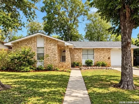 4815 Casa Manana St, San Antonio, TX 78233