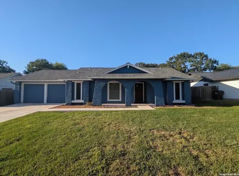 6715 Oak Lake Dr, San Antonio, TX 78244