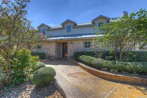2119 Lariat Rdg, New Braunfels, TX 78132