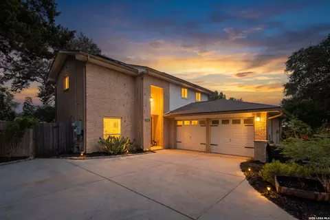 4831 Clemson St, San Antonio, TX 78249