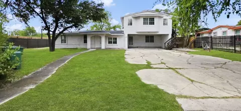 645 W Broadview Dr, San Antonio, TX 78228