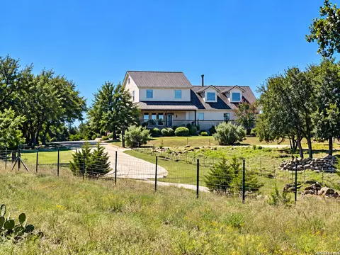 207 Hwy 46 W, Boerne, TX 78006
