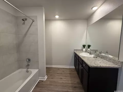 Bath - 15023 Harbor Lndg, Von Ormy, TX 78073 photo 1 of 6