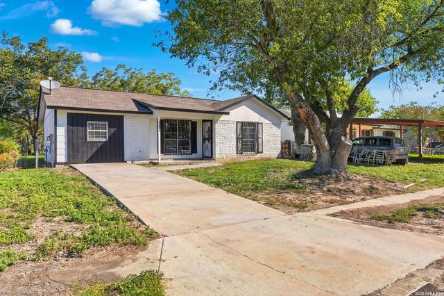 4923 Waycross Ln, San Antonio, TX 78220