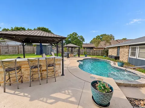 1250 Hollyhock Ln, New Braunfels, TX 78130