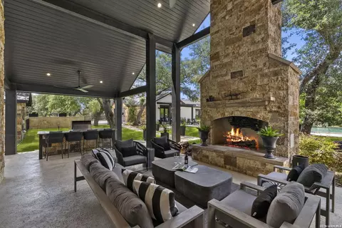 Exterior - 232 State Highway 46 E, Boerne, TX 78006 photo 5 of 19