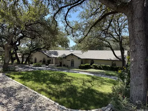 20387 Grass Creek Rd, Garden Ridge, TX 78266