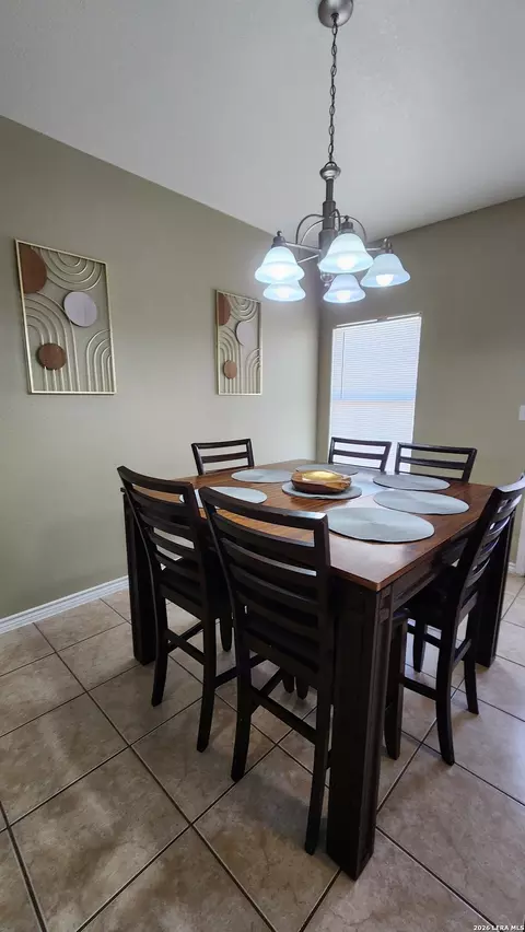 Dining - 1901 Lindburgh Cir, Eagle Pass, TX 78852 photo 4 of 7