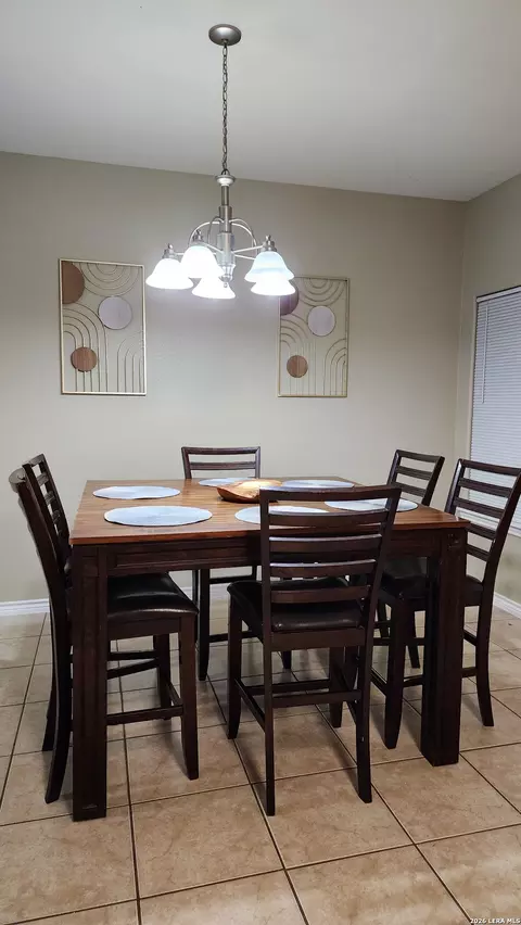 Dining - 1901 Lindburgh Cir, Eagle Pass, TX 78852 photo 2 of 7
