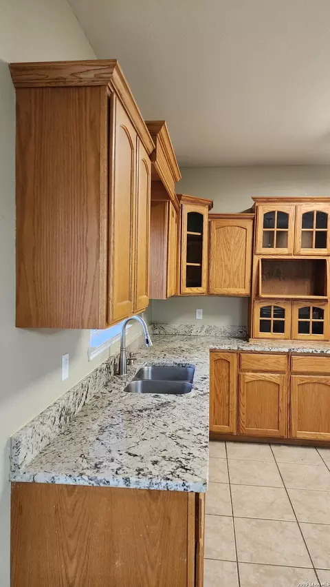 Kitchen - 1901 Lindburgh Cir, Eagle Pass, TX 78852 photo 10 of 10