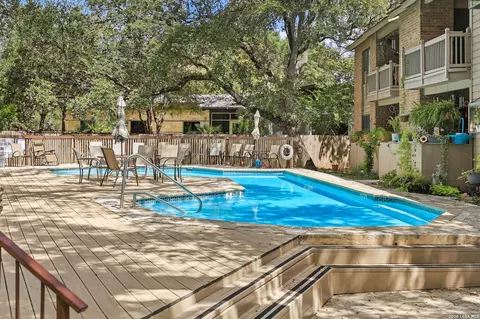 2935 Nacogdoches Rd #118, San Antonio, TX 78217