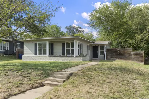 423 Karen Ln, San Antonio, TX 78209