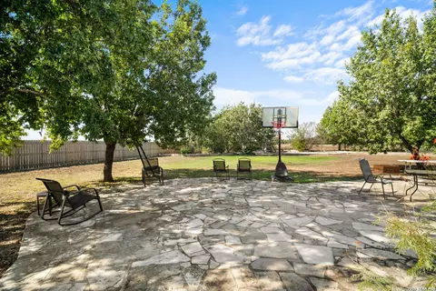 Exterior - 17915 Rockys Cir, Lytle, TX 78052 photo 4 of 7