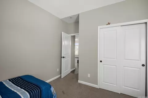 Bedroom - 17915 Rockys Cir, Lytle, TX 78052 photo 4 of 4